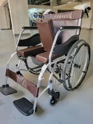 Photo - Toilet Wheelchair፮貿difficulty Walking Bath Use₠0wheelchair