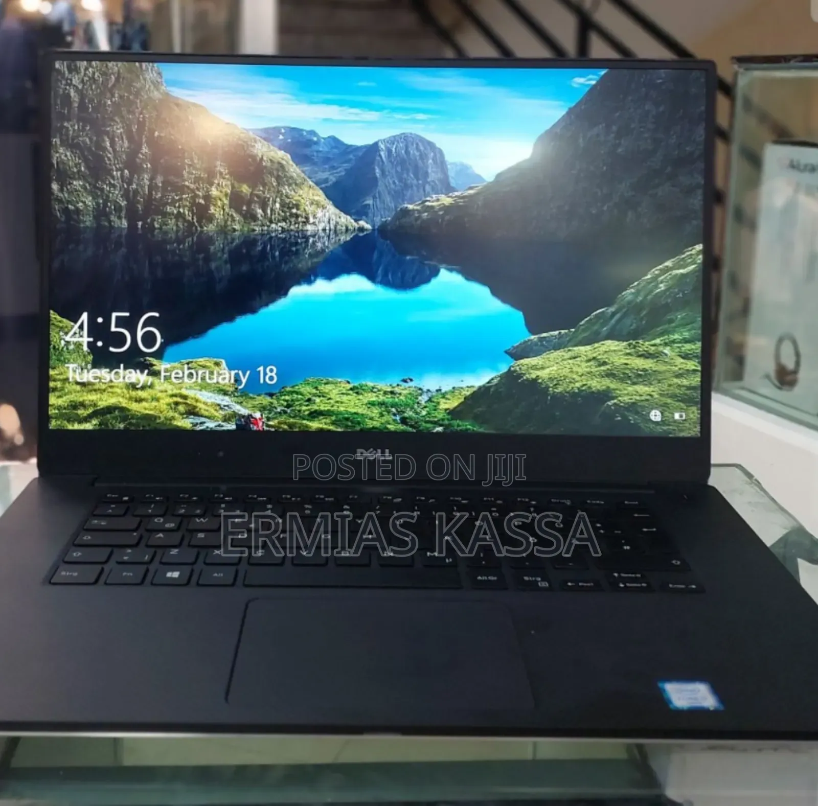 New Laptop Dell Precision 5520 16GB Intel Core I7 SSD 512GB