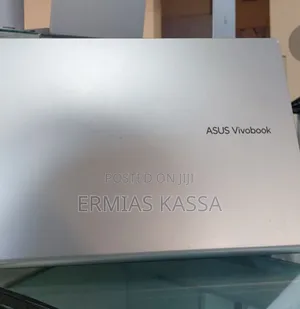 New Laptop Asus VivoBook 15 X505BA 8GB Intel Core I3 SSD 256GB