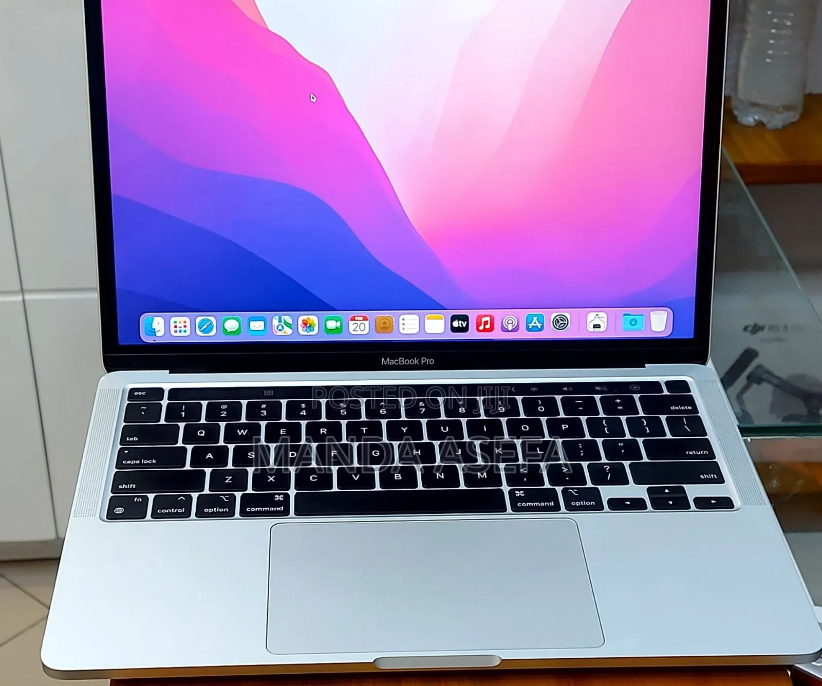 New Laptop Apple MacBook Pro M1 8GB Apple M1 SSD 512GB