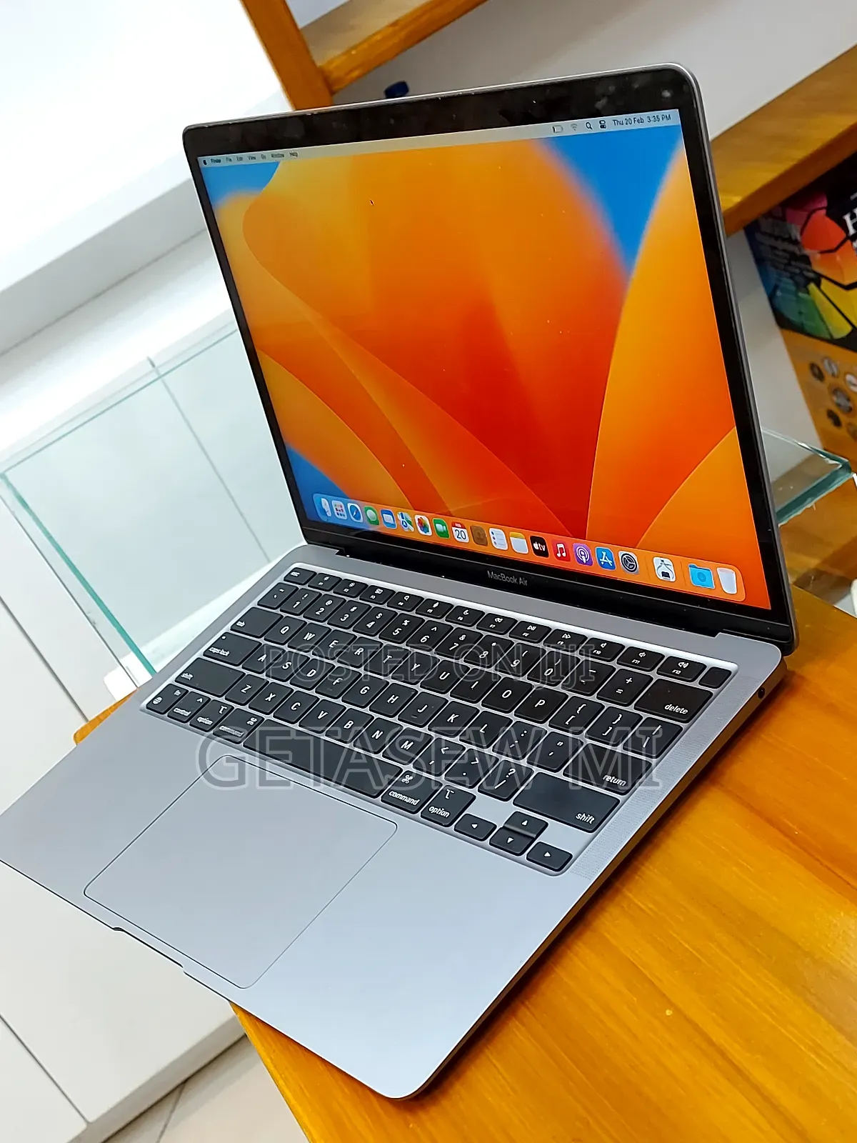New Laptop Apple MacBook Air 2020 M1 8GB Apple M1 SSD 256GB