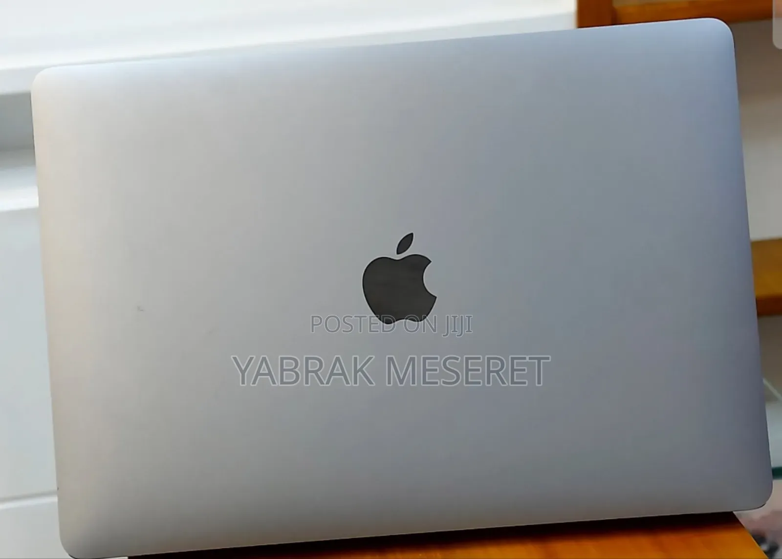 New Laptop Apple MacBook Air 2020 M1 8GB Apple M1 SSD 256GB
