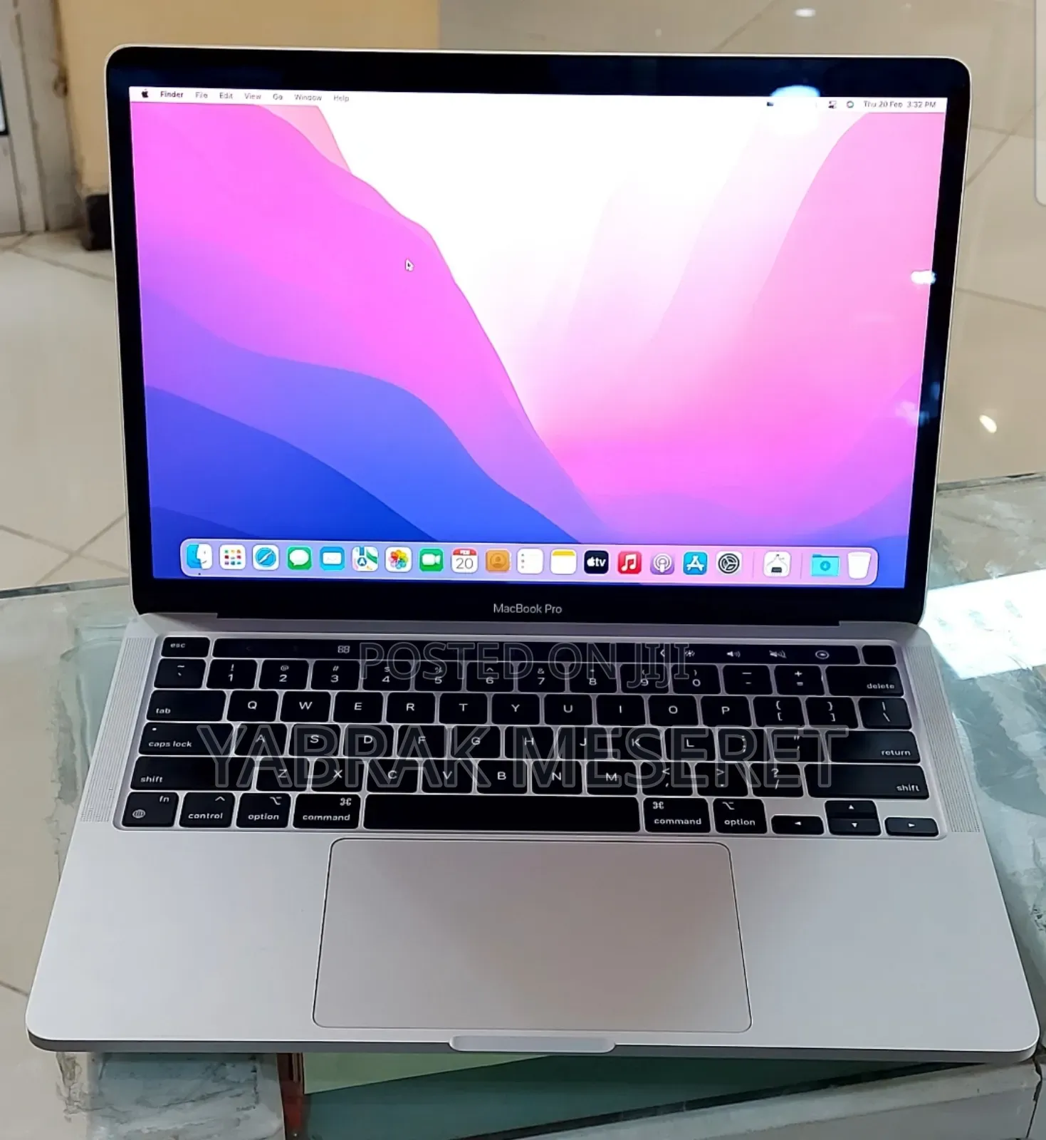New Laptop Apple MacBook Pro M1 8GB Apple M1 Pro SSD 512GB