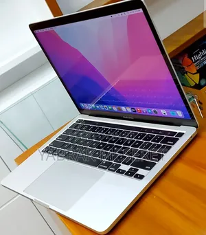 New Laptop Apple MacBook Pro M1 8GB Apple M1 Pro SSD 512GB
