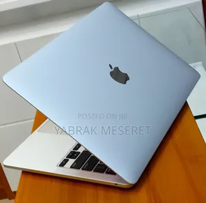 Photo - New Laptop Apple MacBook Pro M1 8GB Apple M1 Pro SSD 512GB
