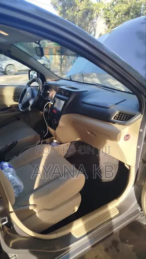 Toyota Avanza 2013 Gray