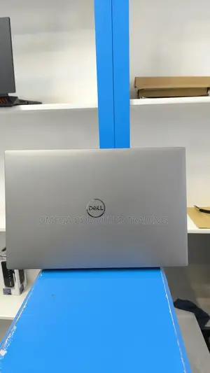 New Laptop Dell Precision 5570 32GB Intel Core i7 SSD 1T