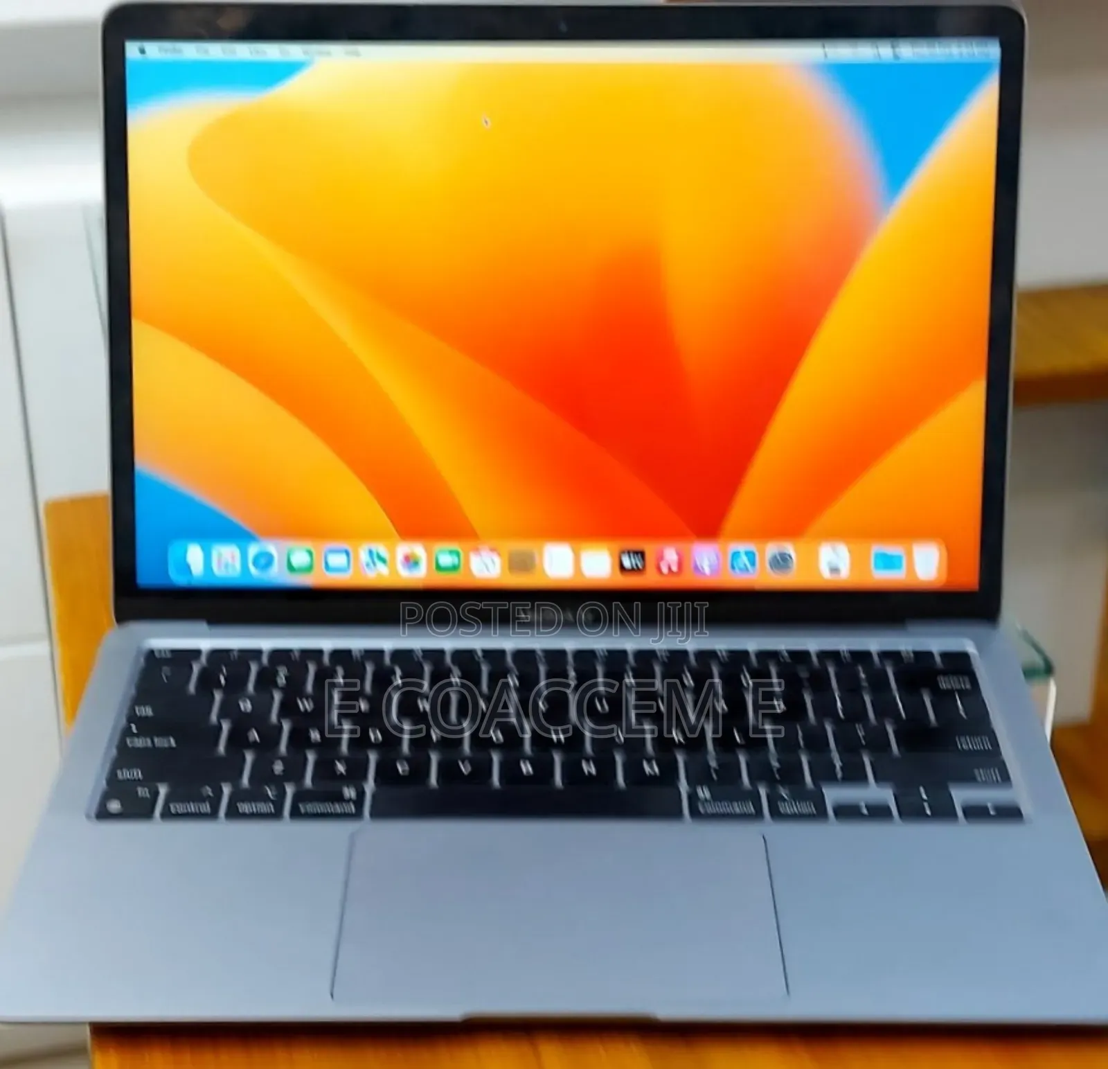New Laptop Apple MacBook 8GB Apple M1 SSD 256GB
