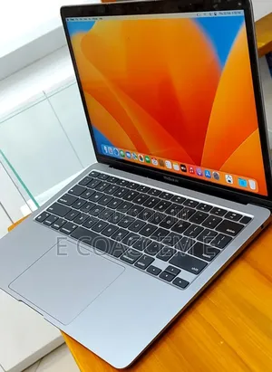 New Laptop Apple MacBook 8GB Apple M1 SSD 256GB