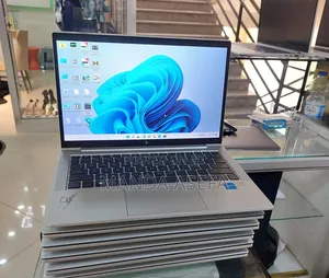 New Laptop HP EliteBook 830 G8 16GB Intel Core I5 SSD 512GB