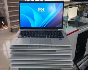 New Laptop HP EliteBook 830 G8 16GB Intel Core I5 SSD 512GB