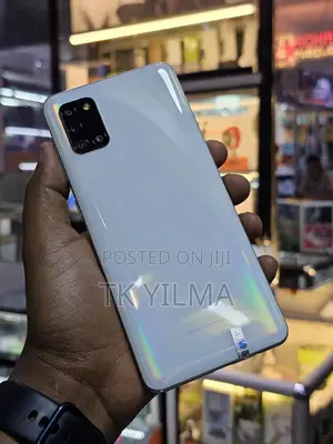 Photo - New Samsung Galaxy A31 64 GB White
