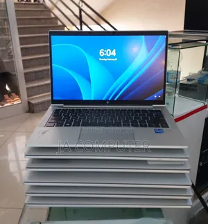 New Laptop HP EliteBook 830 G8 16GB Intel Core I5 SSD 512GB