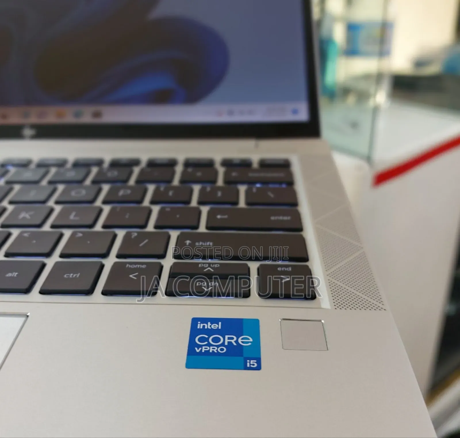 New Laptop HP EliteBook 830 G8 16GB Intel Core I5 SSD 512GB