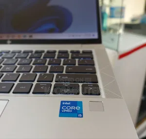 New Laptop HP EliteBook 830 G8 16GB Intel Core I5 SSD 512GB