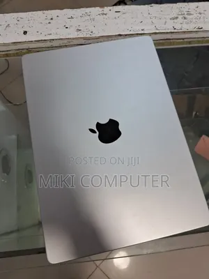 New Laptop Apple MacBook Pro 2023 M3 Pro 14-Inch 8GB Intel SSD 512GB