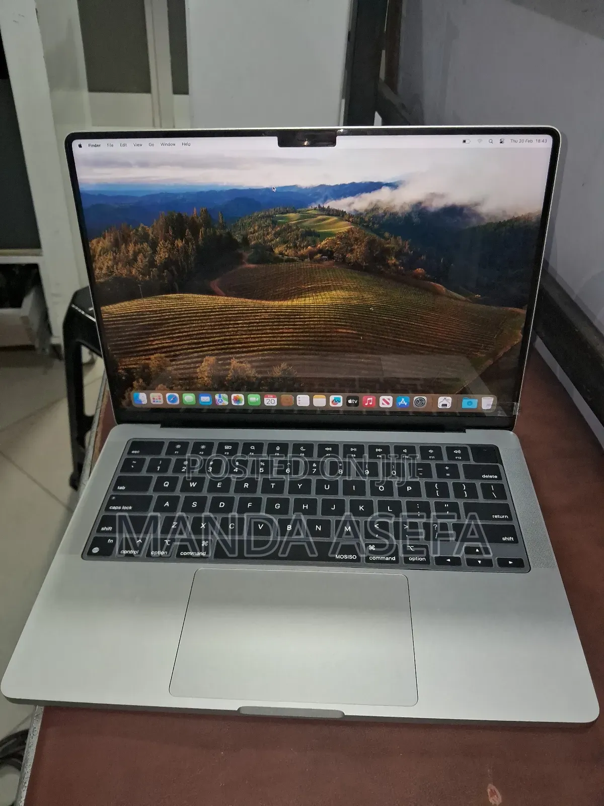 New Laptop Apple MacBook Pro 8GB Apple M3 SSD 512GB