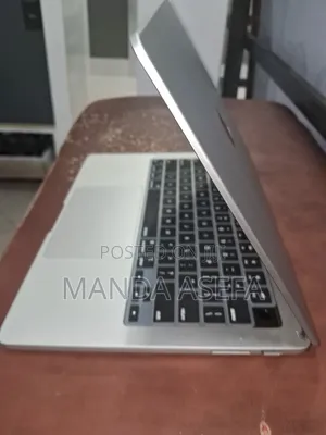 New Laptop Apple MacBook Pro 8GB Apple M3 SSD 512GB