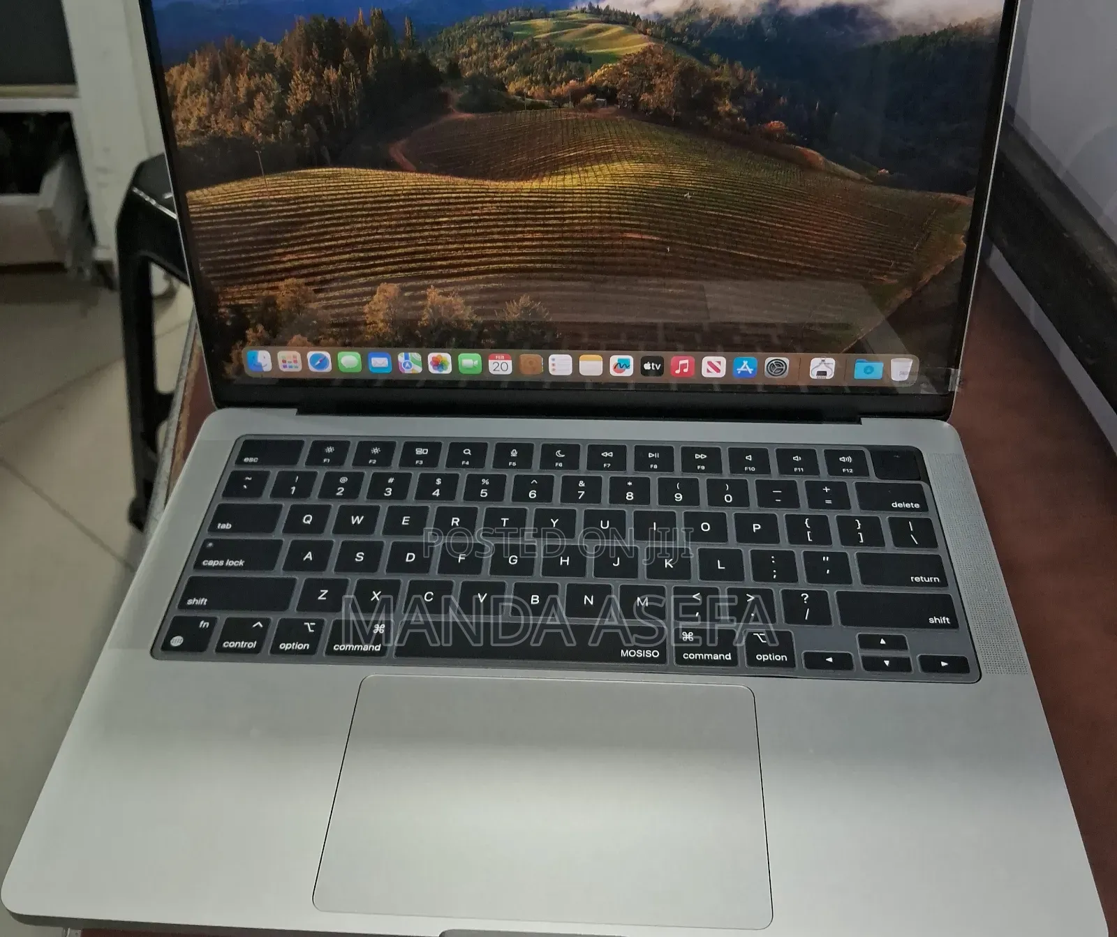 New Laptop Apple MacBook Pro 8GB Apple M3 SSD 512GB