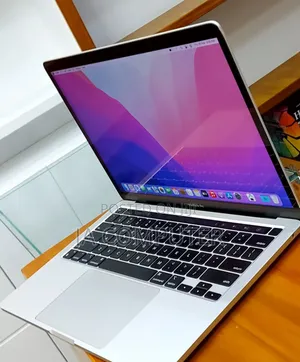 New Laptop Apple MacBook Pro 2020 M1 8GB Apple M1 Pro SSD 512GB