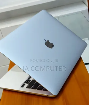 New Laptop Apple MacBook Pro 2020 M1 8GB Apple M1 Pro SSD 512GB