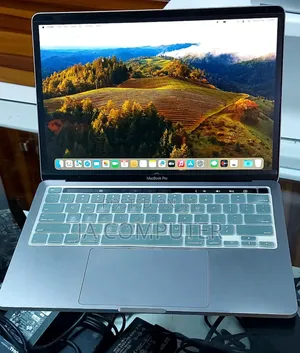 New Laptop Apple MacBook Pro 2020 M1 8GB Apple M1 Pro SSD 256GB