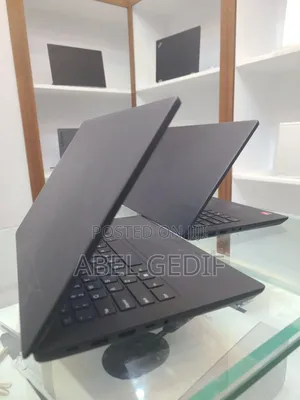 New Laptop Lenovo 16GB AMD Ryzen 5 SSD 512GB