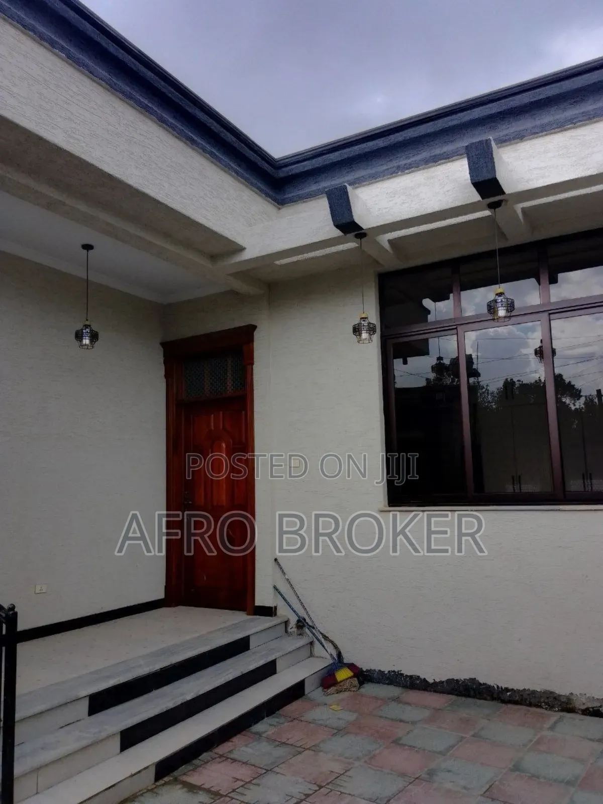 Furnished 3bdrm Villa in Total, Akaky Kaliti for sale