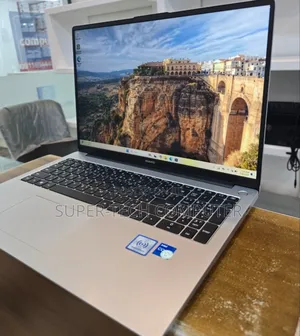 Photo - New Laptop Huawei MateBook X Pro 16GB Intel Core I7 SSD 512GB