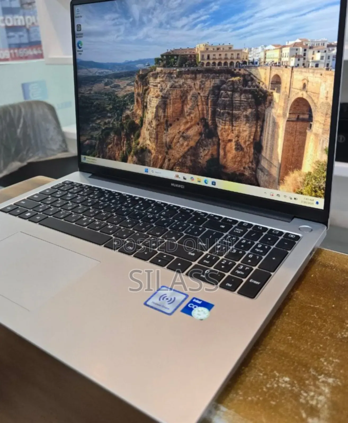 New Laptop Huawei MateBook X Pro 16GB Intel Core I7 SSD 512GB