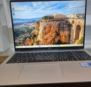 New Laptop Huawei MateBook X Pro 16GB Intel Core I7 SSD 512GB