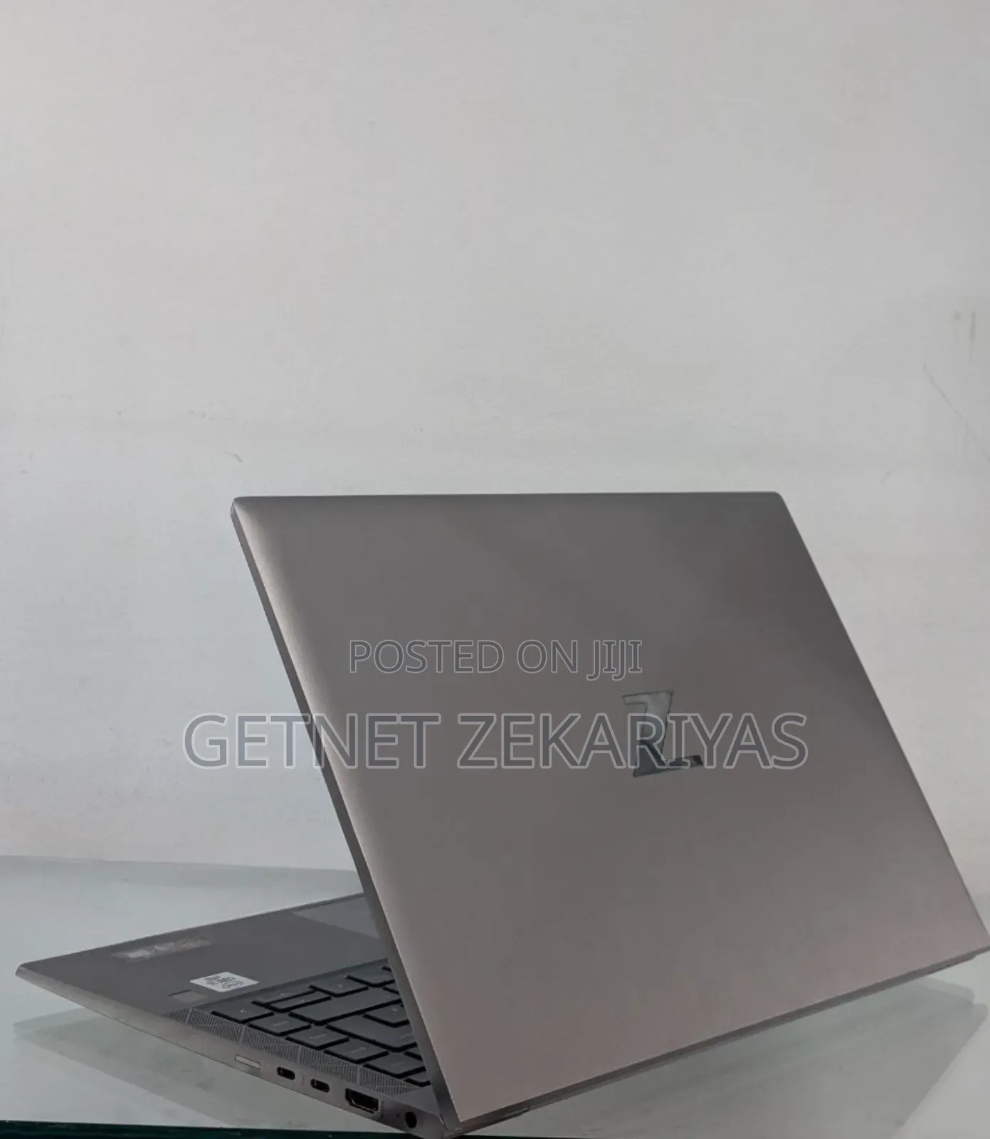 New Laptop HP ZBook Firefly 14 G7 16GB Intel Core I7 SSD 512GB