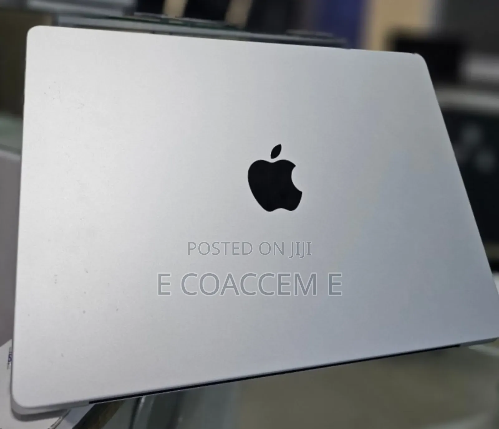 New Laptop Apple MacBook 8GB Apple M3 SSD 512GB