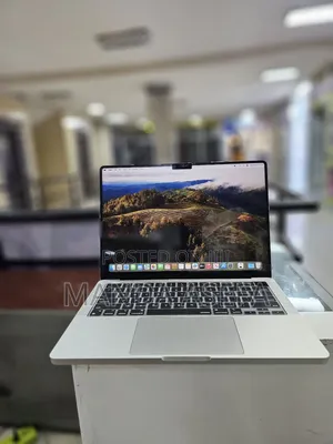 New Laptop Apple MacBook Pro 8GB Apple M3 SSD 512GB
