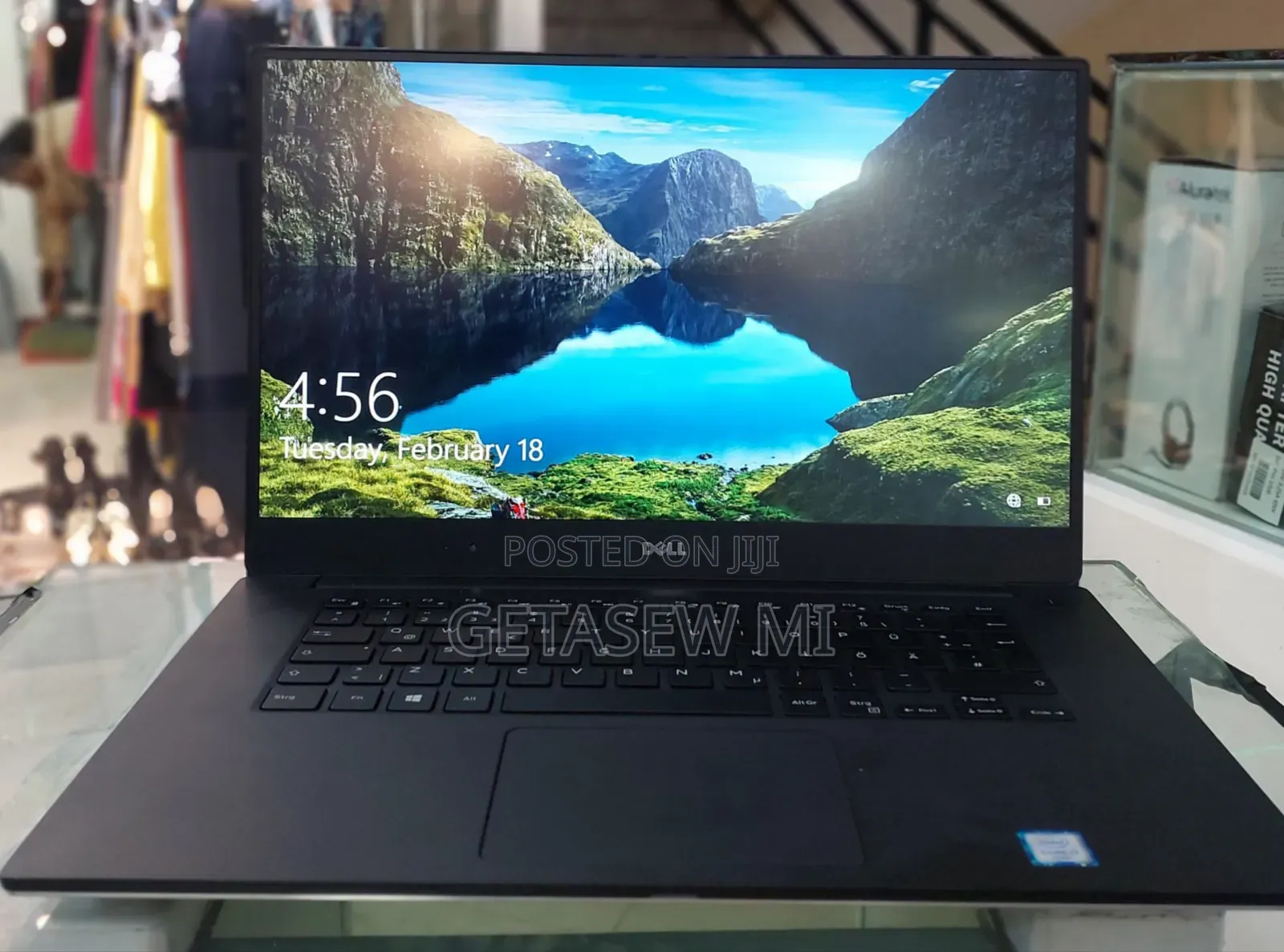 New Laptop Dell Precision 5520 16GB Intel Core I7 SSD 512GB