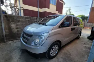 Photo - Hyundai Starex 2008 Silver