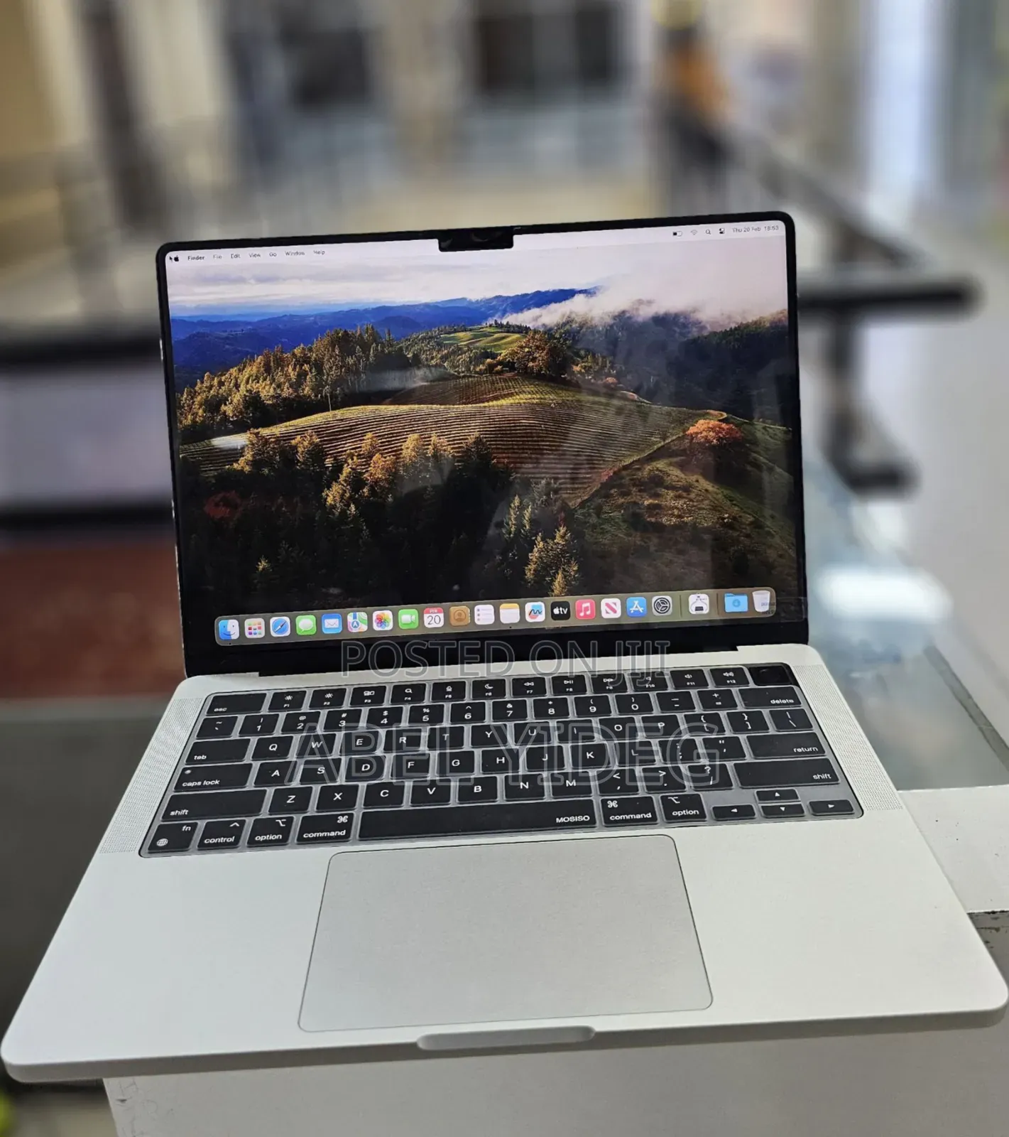 New Laptop Apple MacBook Pro 8GB Apple M3 SSD 512GB