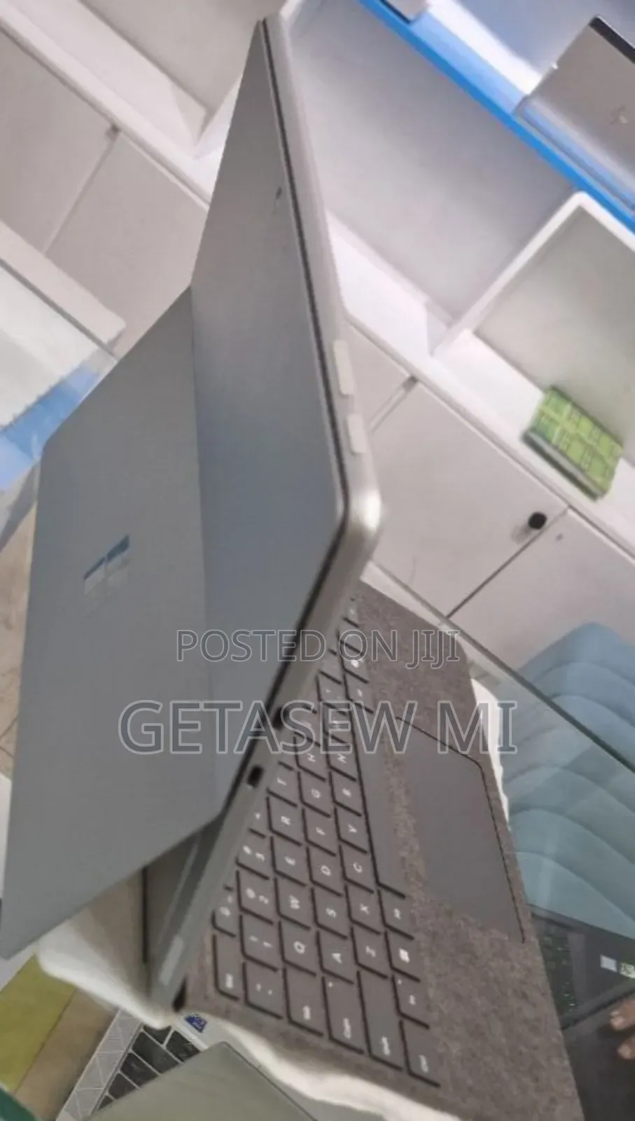 New Laptop Microsoft 16GB Intel Core Ultra 7 SSD 1T