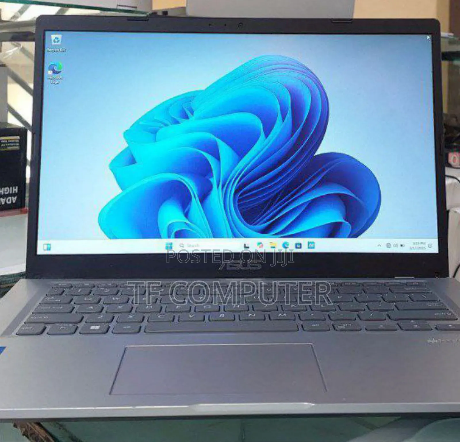 New Laptop Asus VivoBook 15 X505BA 8GB Intel Core I3 SSD 256GB