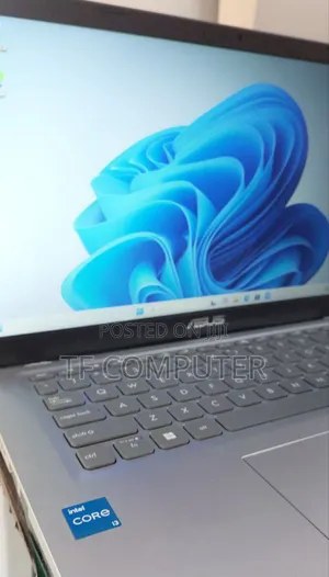 New Laptop Asus VivoBook 15 X505BA 8GB Intel Core I3 SSD 256GB