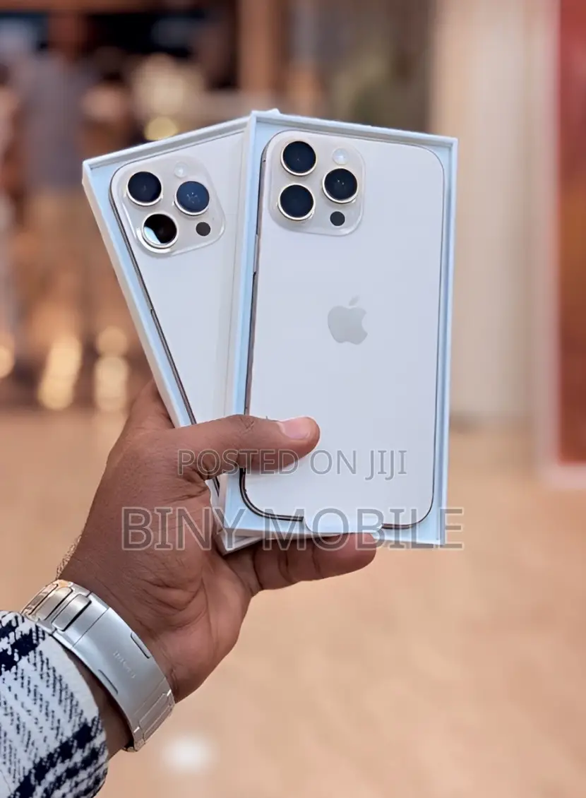 New Apple iPhone 16 Pro Max 256 GB Gold