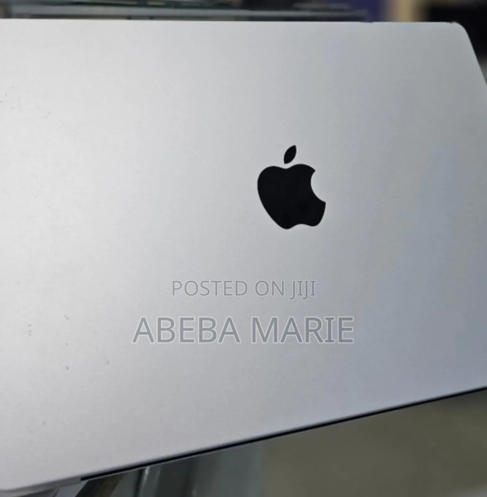 New Laptop Apple MacBook Pro 2023 M3 14-Inch 8GB Apple M3 SSD 512GB