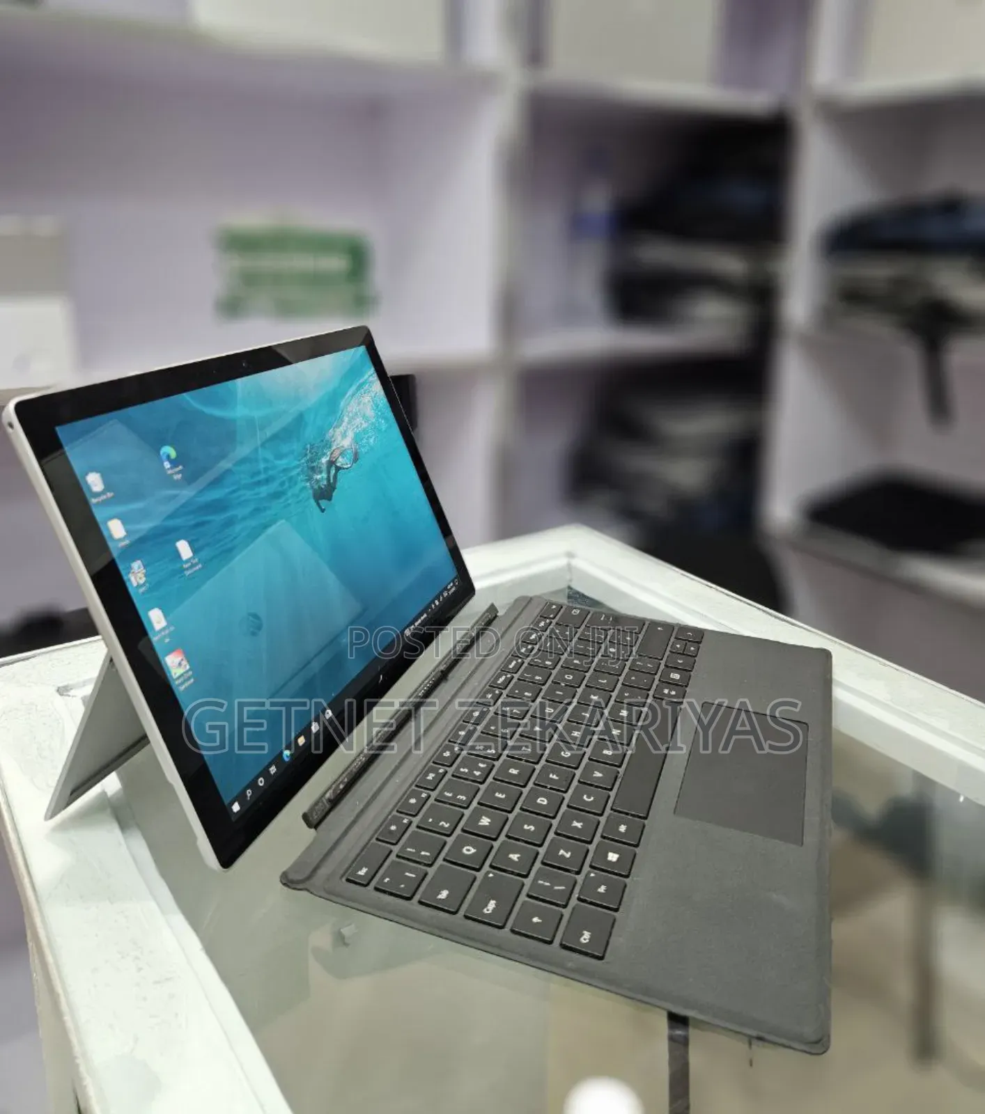 New Laptop Microsoft Surface Pro 7 16GB Intel Core I7 SSD 256GB
