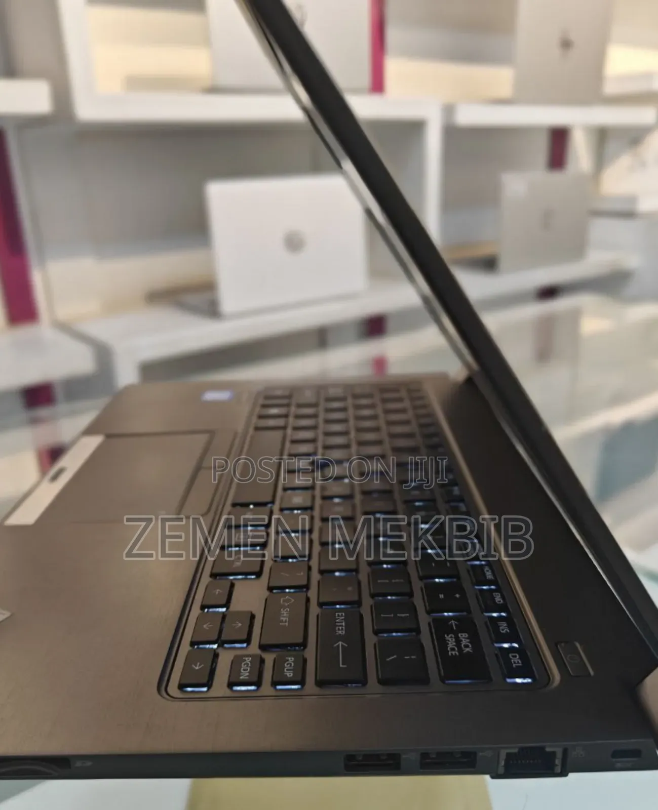 New Laptop Toshiba 8GB Intel Core I7 SSD 256GB