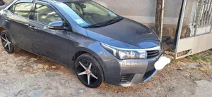 Photo - Toyota Corolla 2015 Gray