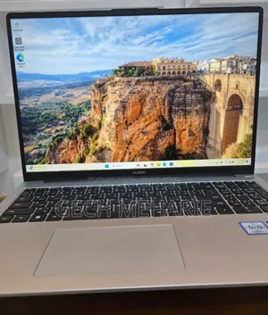 New Laptop Huawei MateBook X Pro 16GB Intel Core I7 SSD 512GB