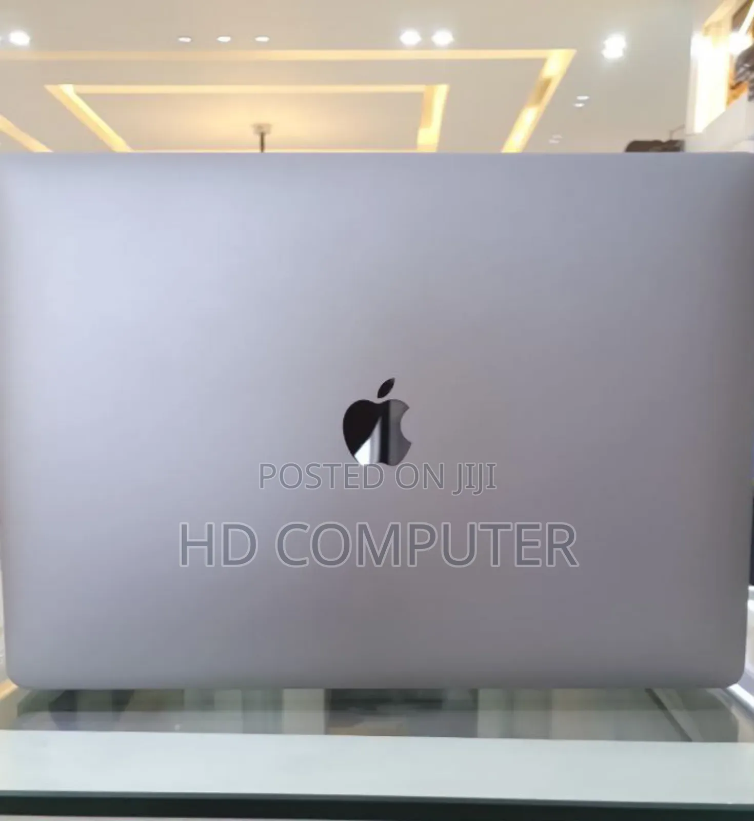 New Laptop Apple MacBook Pro 2019 16GB Intel Core I7 SSD 512GB