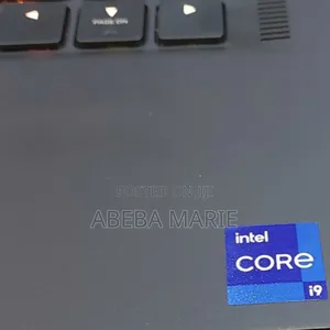 New Laptop Alienware M17x R2 32GB Intel Core I9 SSD 1T