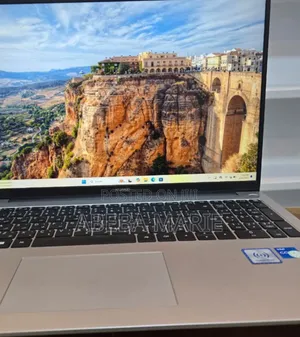 New Laptop Huawei MateBook X Pro 16GB Intel Core I7 SSD 512GB