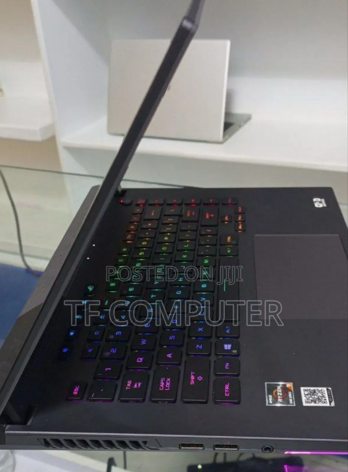 New Laptop Asus ROG Strix G15 32GB AMD Ryzen 9 SSD 512GB